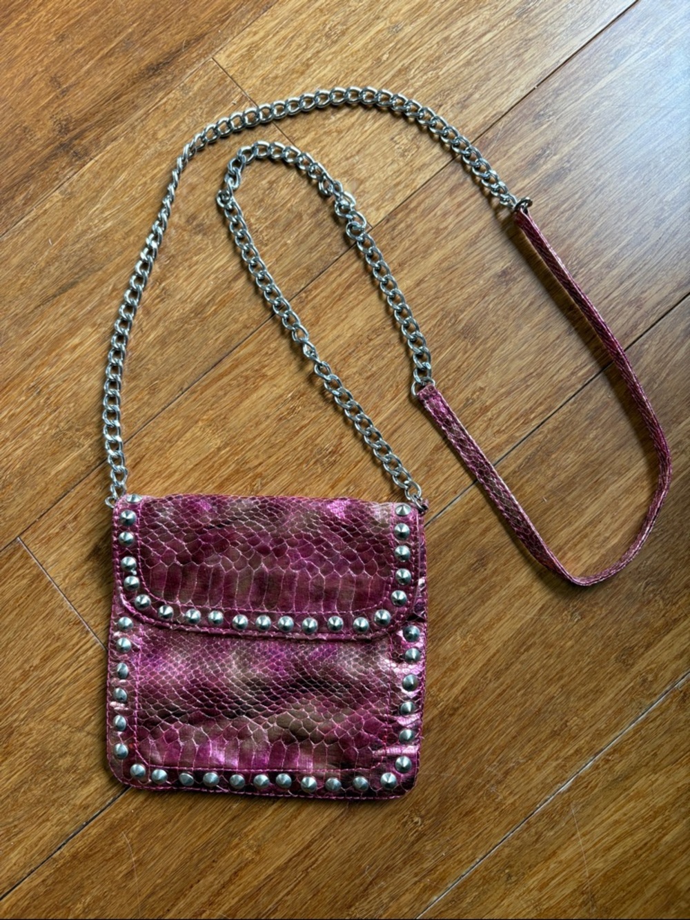 Y2K Mcbling Pink Snake-Texture Studded Crossbody Bag with Chain Strap